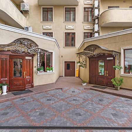 Greek Street Deluxe Apartment Одеса Екстериор снимка