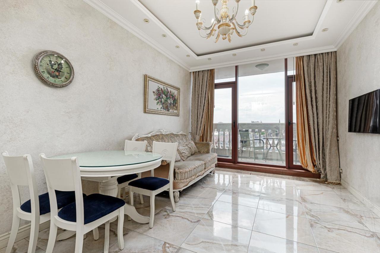 Greek Street Deluxe Apartment Одеса Екстериор снимка