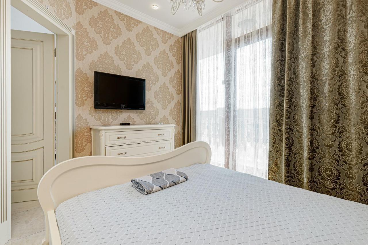 Greek Street Deluxe Apartment Одеса Екстериор снимка