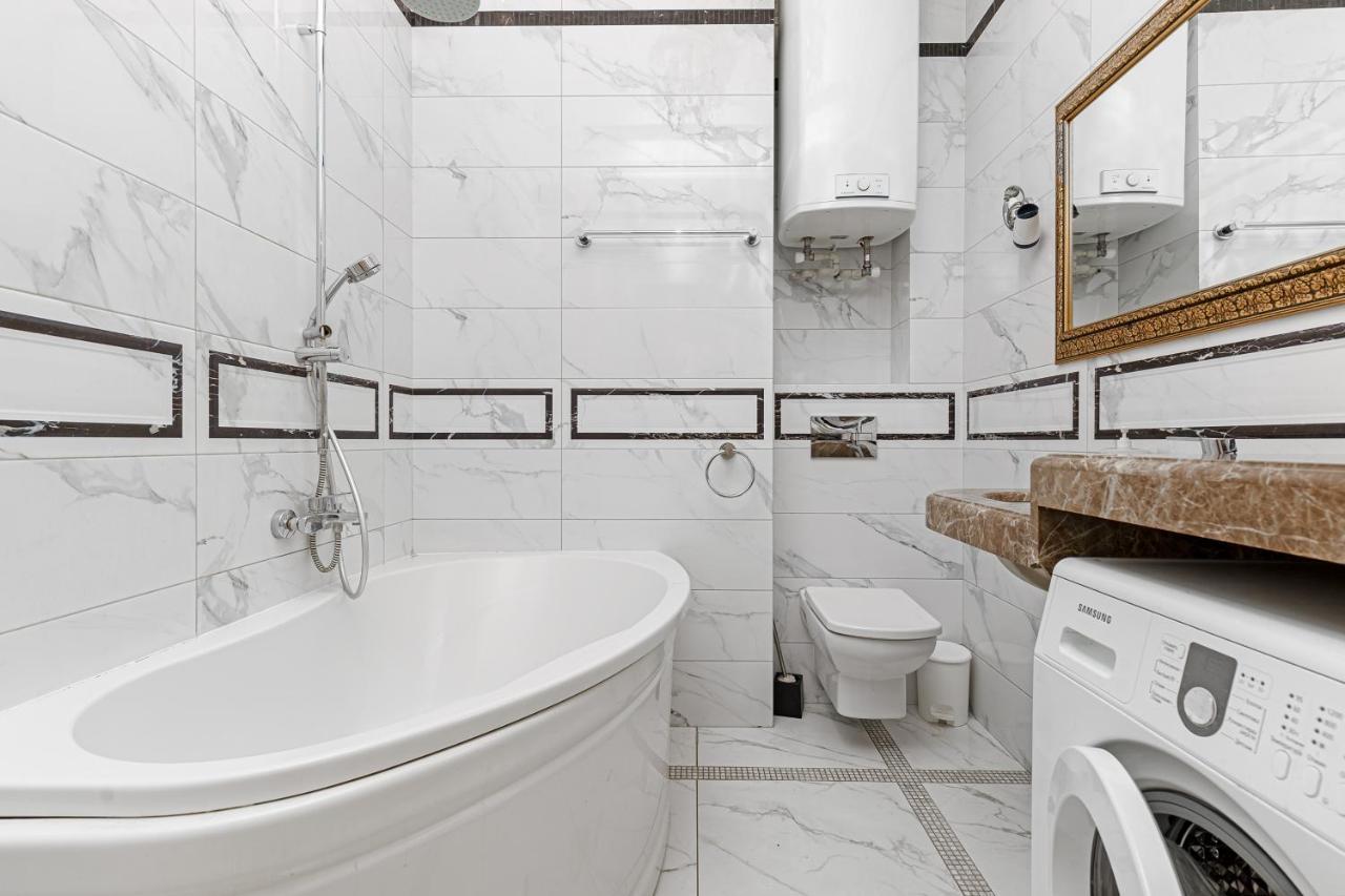 Greek Street Deluxe Apartment Одеса Екстериор снимка