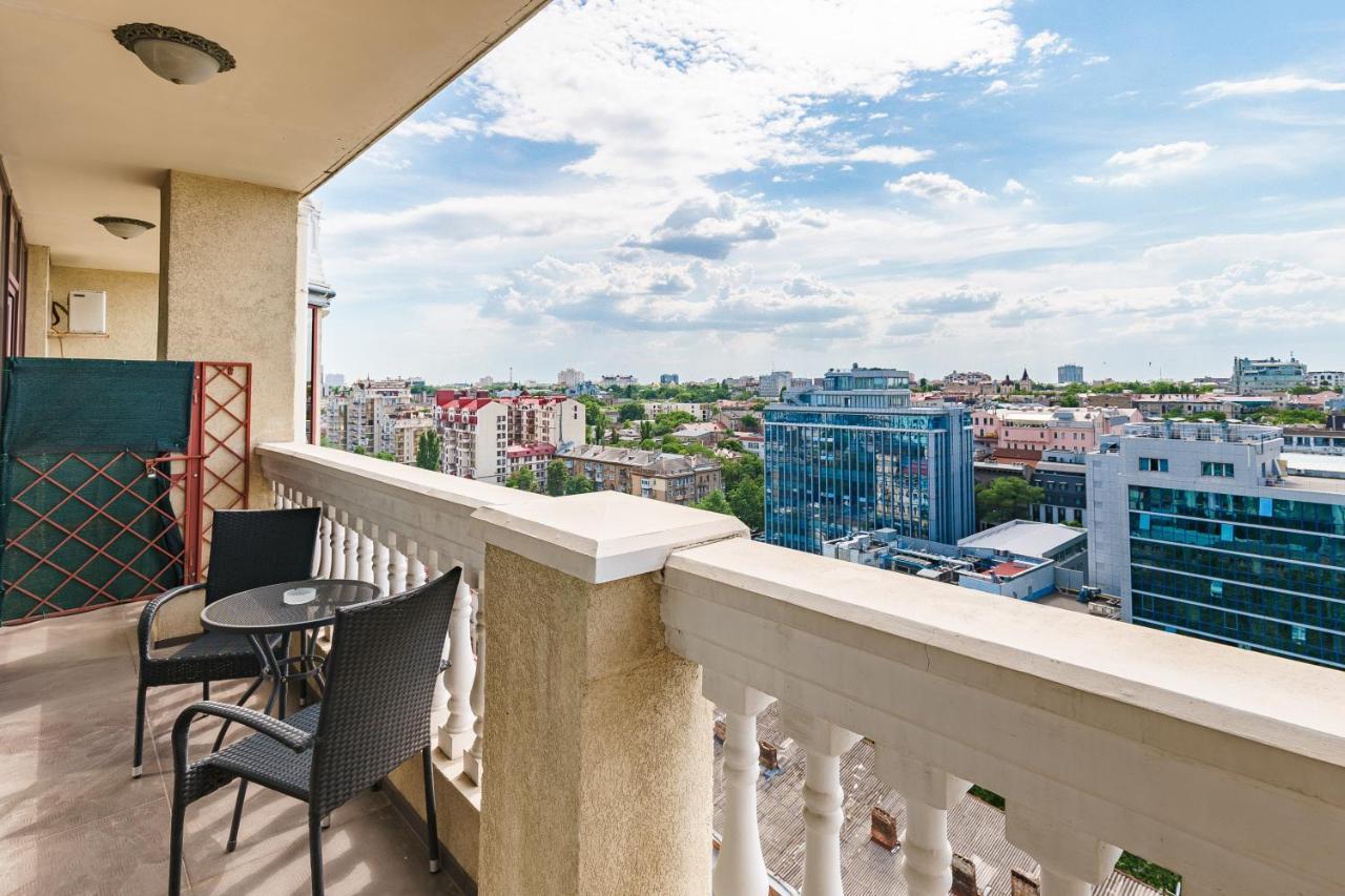 Greek Street Deluxe Apartment Одеса Екстериор снимка